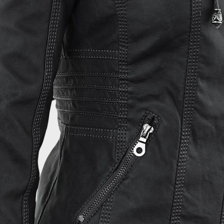 Monika - Kožená dokonalost