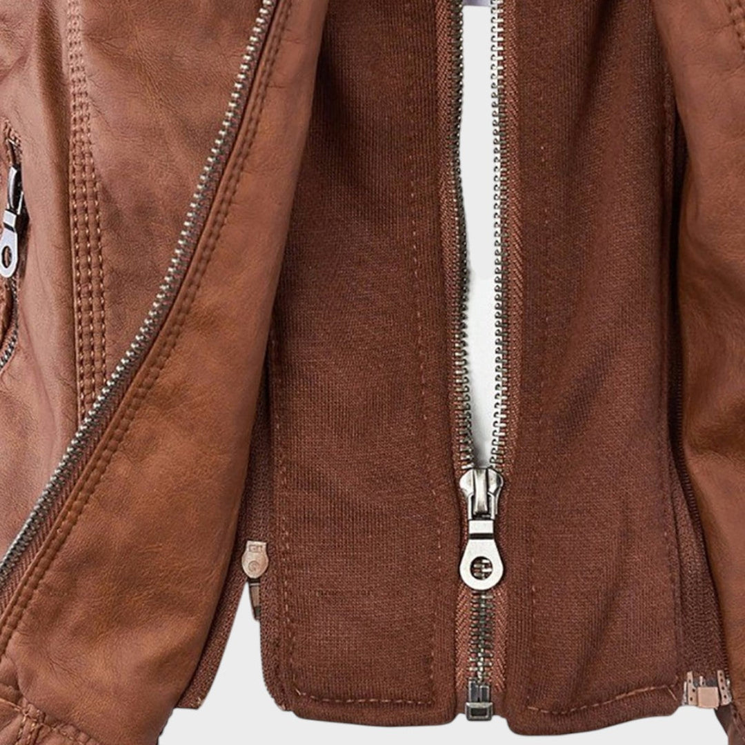 Monika - Kožená dokonalost