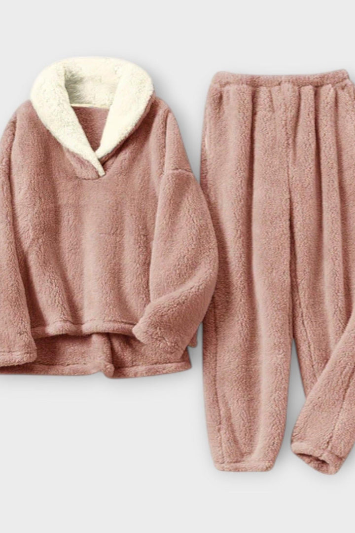 Karolina Dlouhorukávové sety