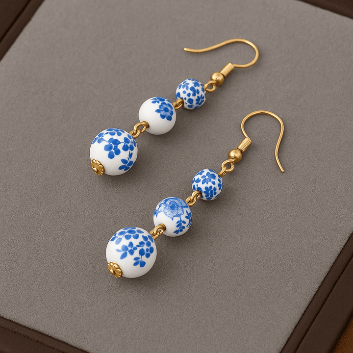 Modré a bílé náušnice