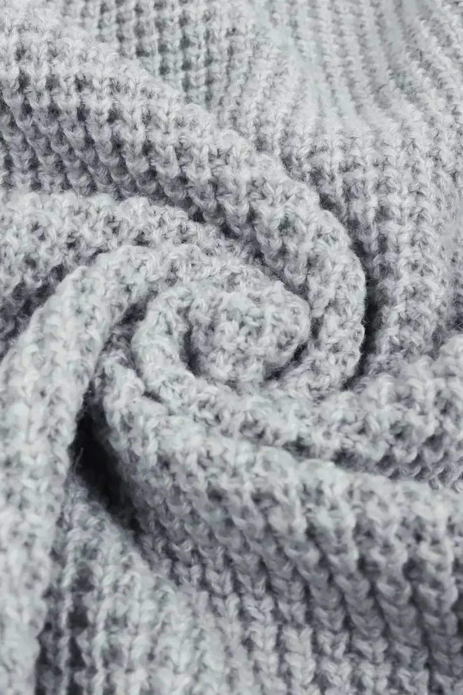 Różowy sweter z otwartym przodem