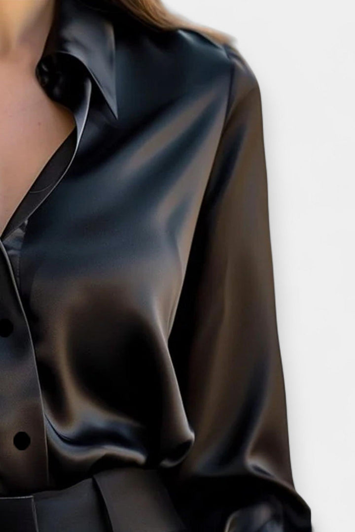 Satynowa koszula z kołnierzykiem